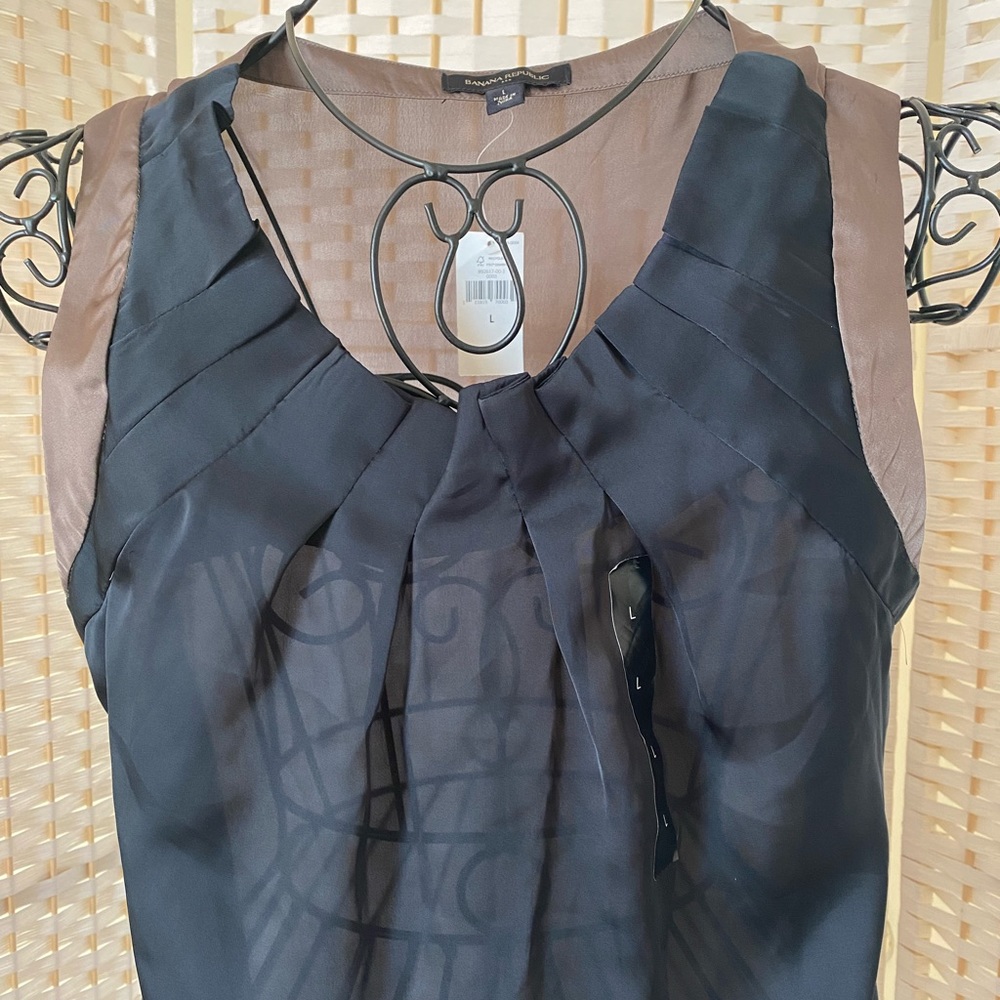 NWT Banana Republic Sleeveless Satin Top - Picture 4 of 7